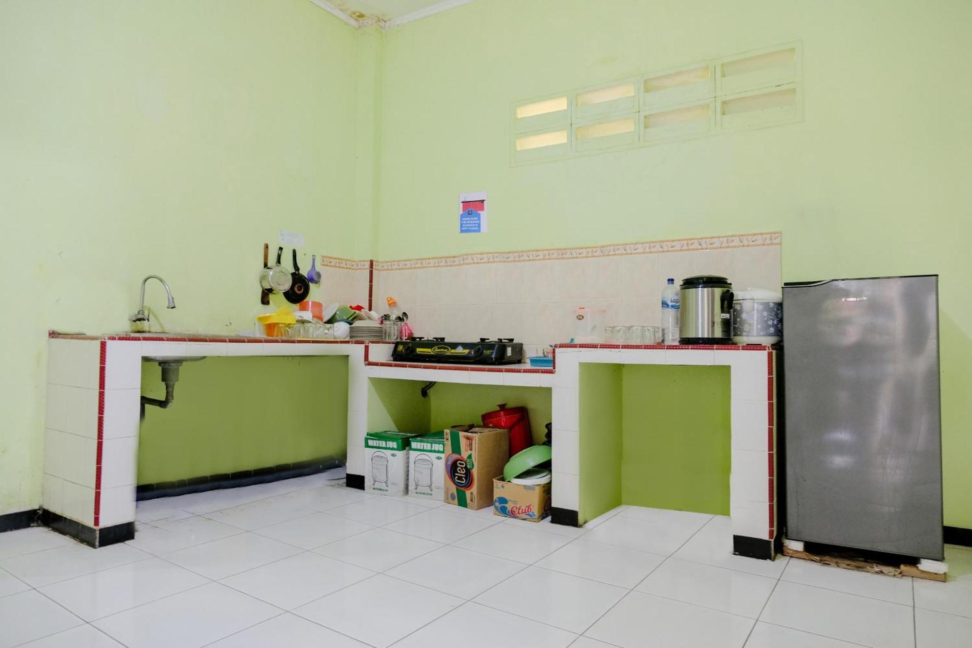 טולונגאגונג Oyo Life 2508 Alba Suites Homestay Syariah מראה חיצוני תמונה
